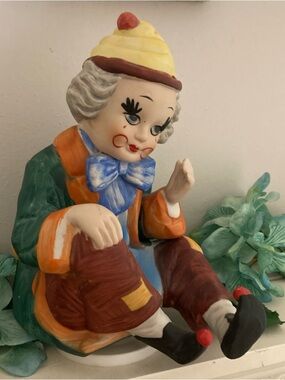 Vintage Ceramic Clown Music Box